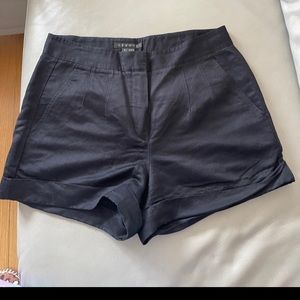 Dark Navy Theory shorts size 4